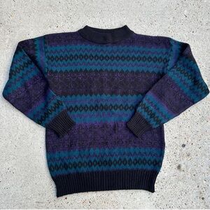 VINTAGE Main Event Men's Black, Purple, & Blue Patterned Sweater